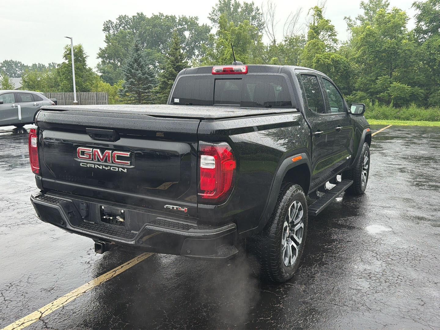 2024 GMC Canyon 4WD AT4