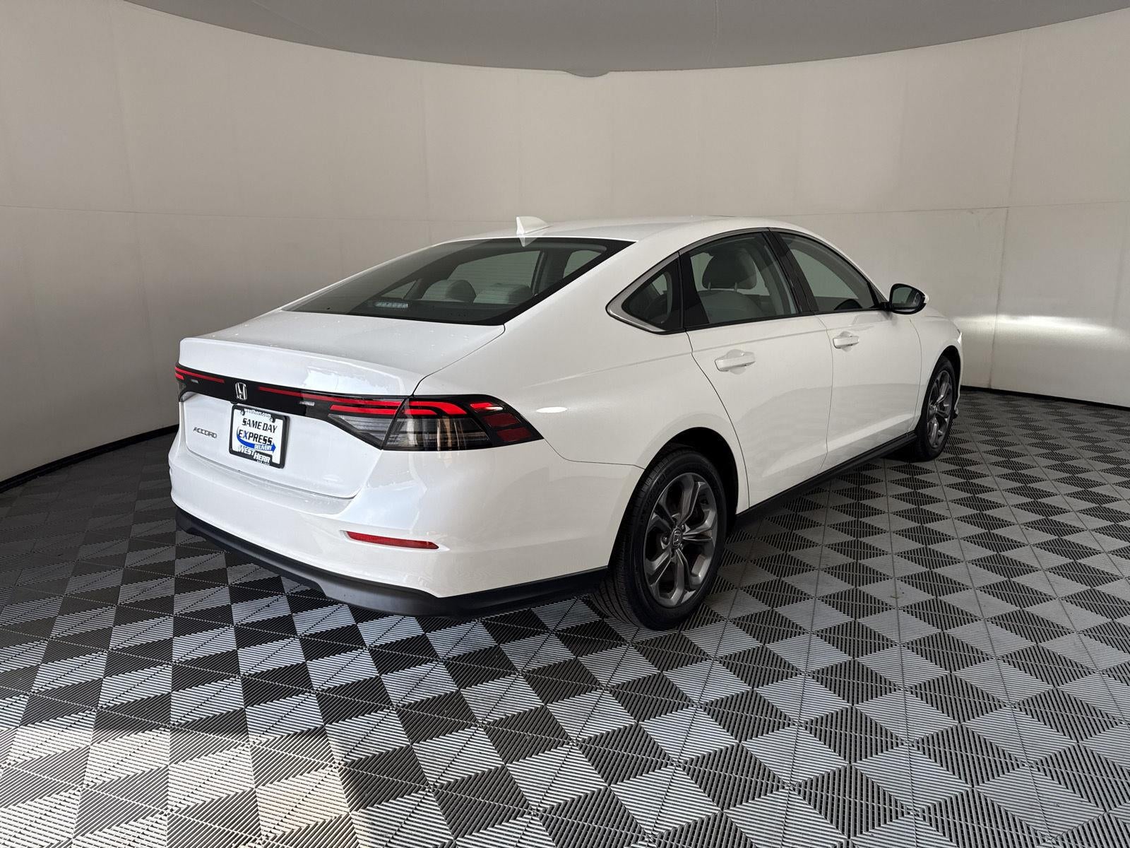 2023 Honda Accord Sedan EX