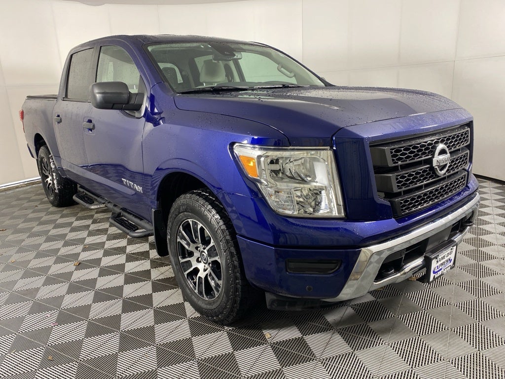 2022 Nissan Titan SV