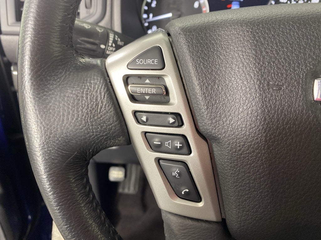 2022 Nissan Titan SV