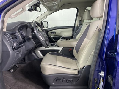 2022 Nissan Titan SV