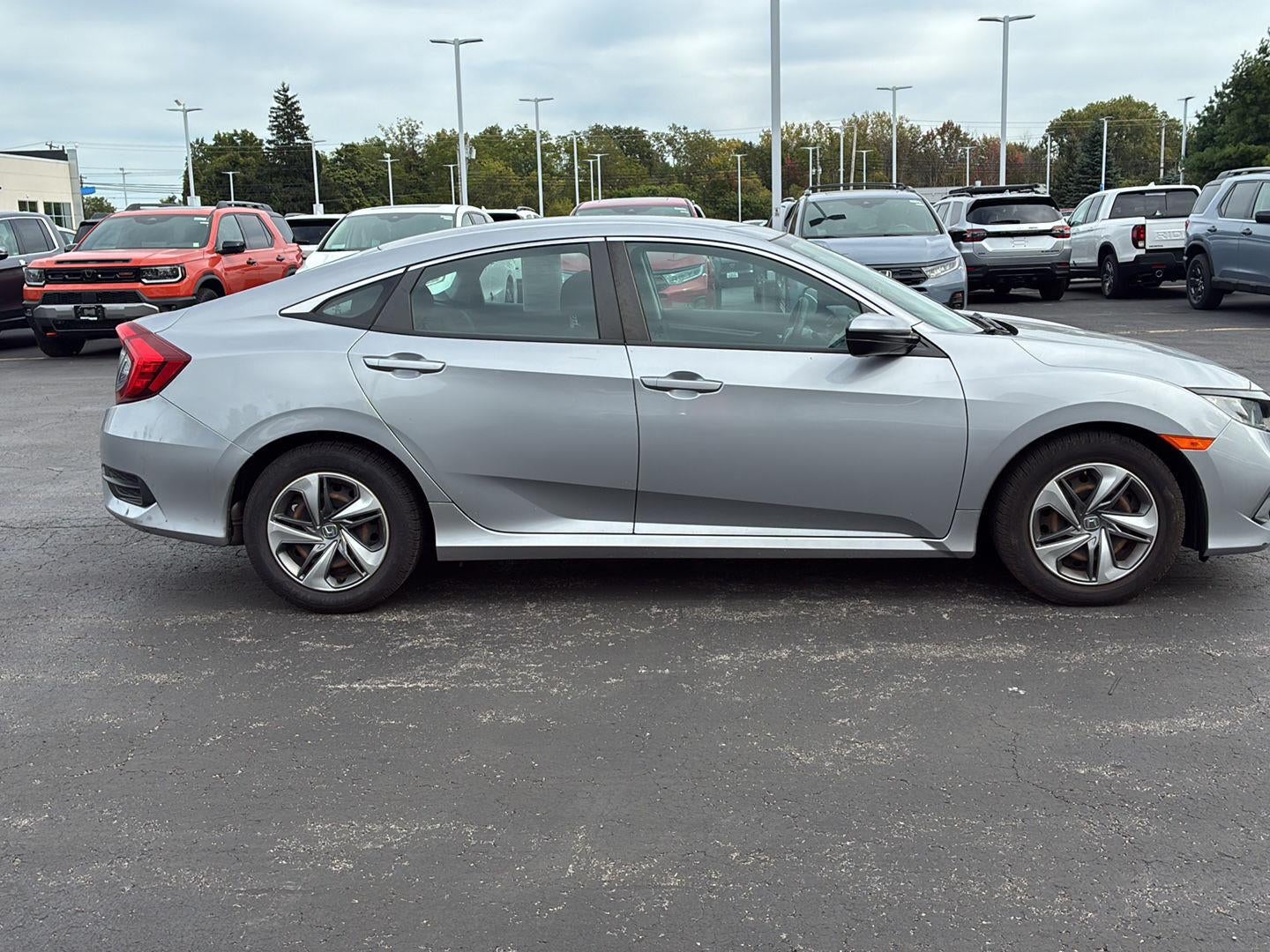 2019 Honda Civic Sedan LX