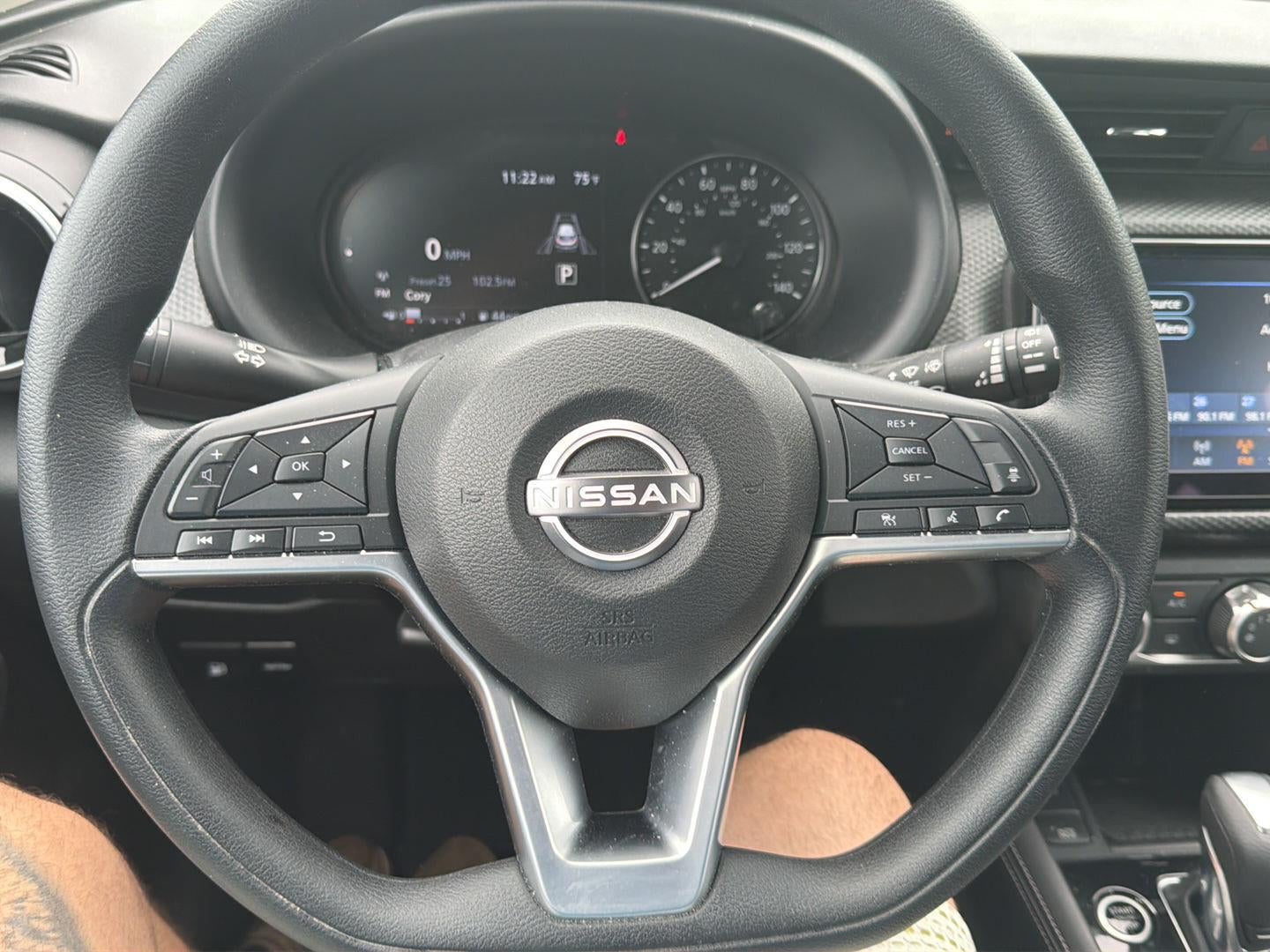 2023 Nissan Kicks SV