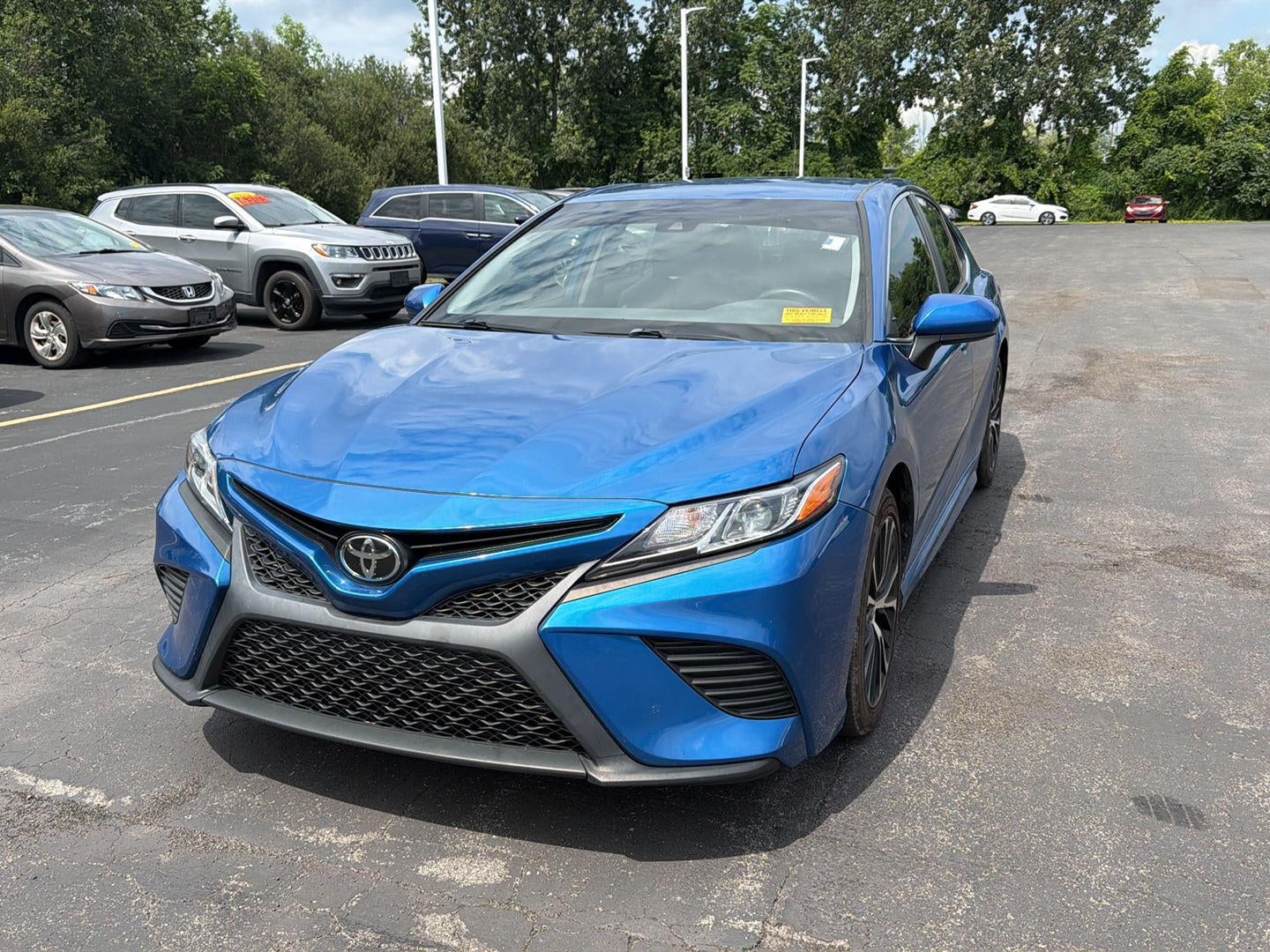 2020 Toyota Camry SE