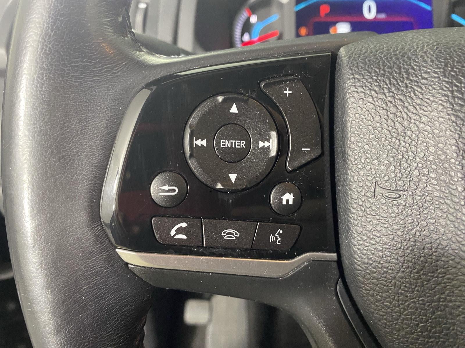 2020 Honda Pilot Touring w/Rear Captain's Chairs