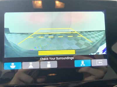 2020 Honda Pilot Touring w/Rear Captain's Chairs