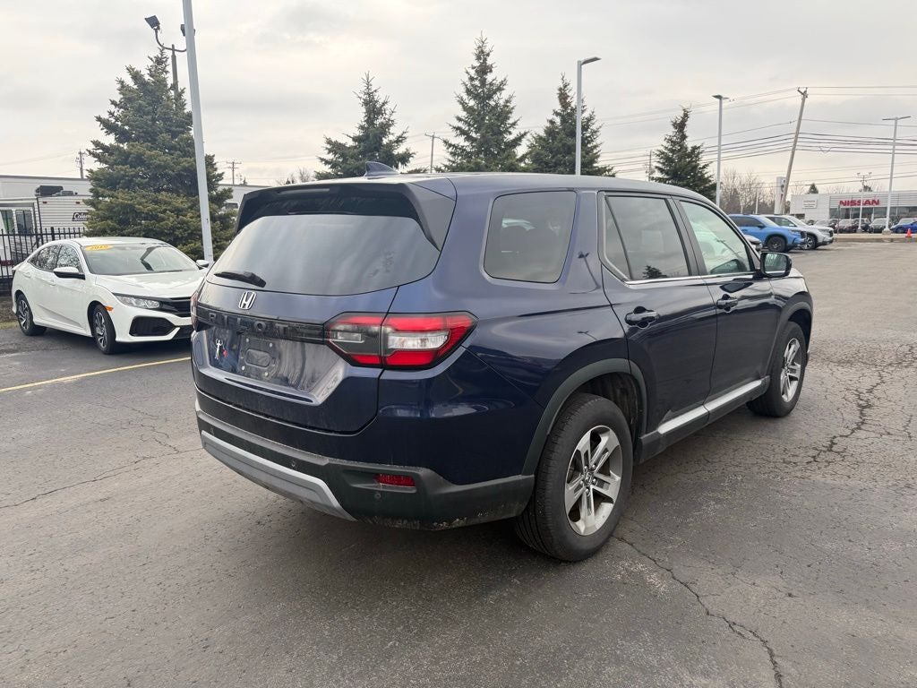 2023 Honda Pilot EX-L 8 Passenger