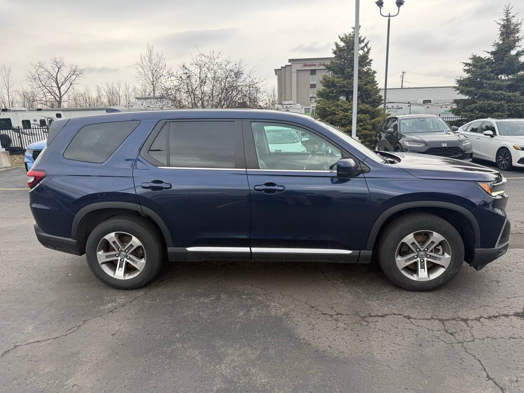 2023 Honda Pilot EX-L 8 Passenger