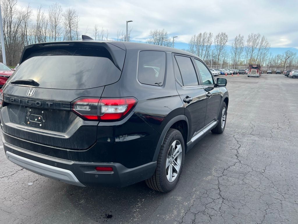 2023 Honda Pilot EX-L 8 Passenger