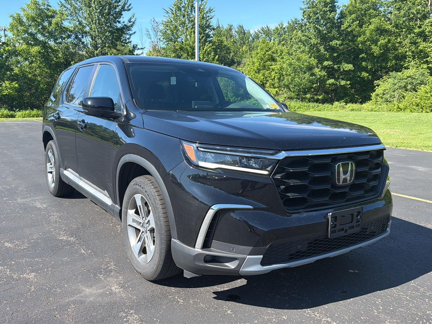 2023 Honda Pilot EX-L w/Rear Captain's Chairs