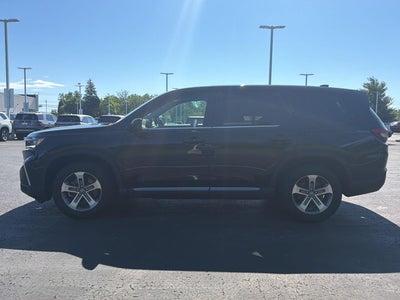 2023 Honda Pilot EX-L w/Rear Captain's Chairs