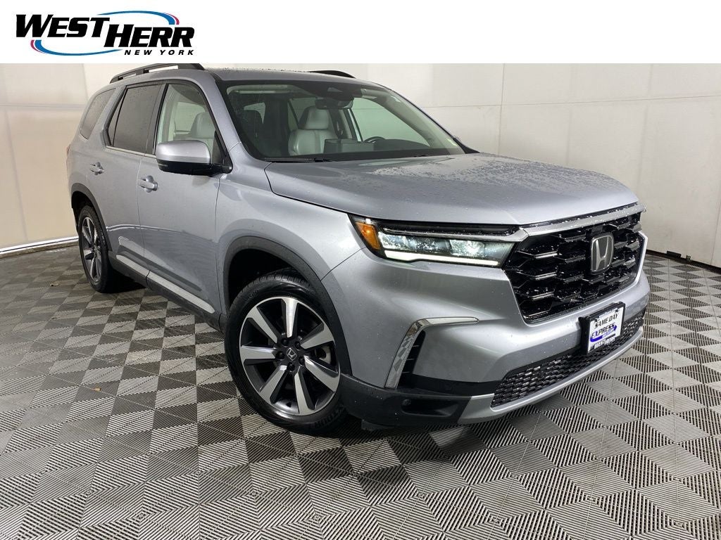 2023 Honda Pilot Touring