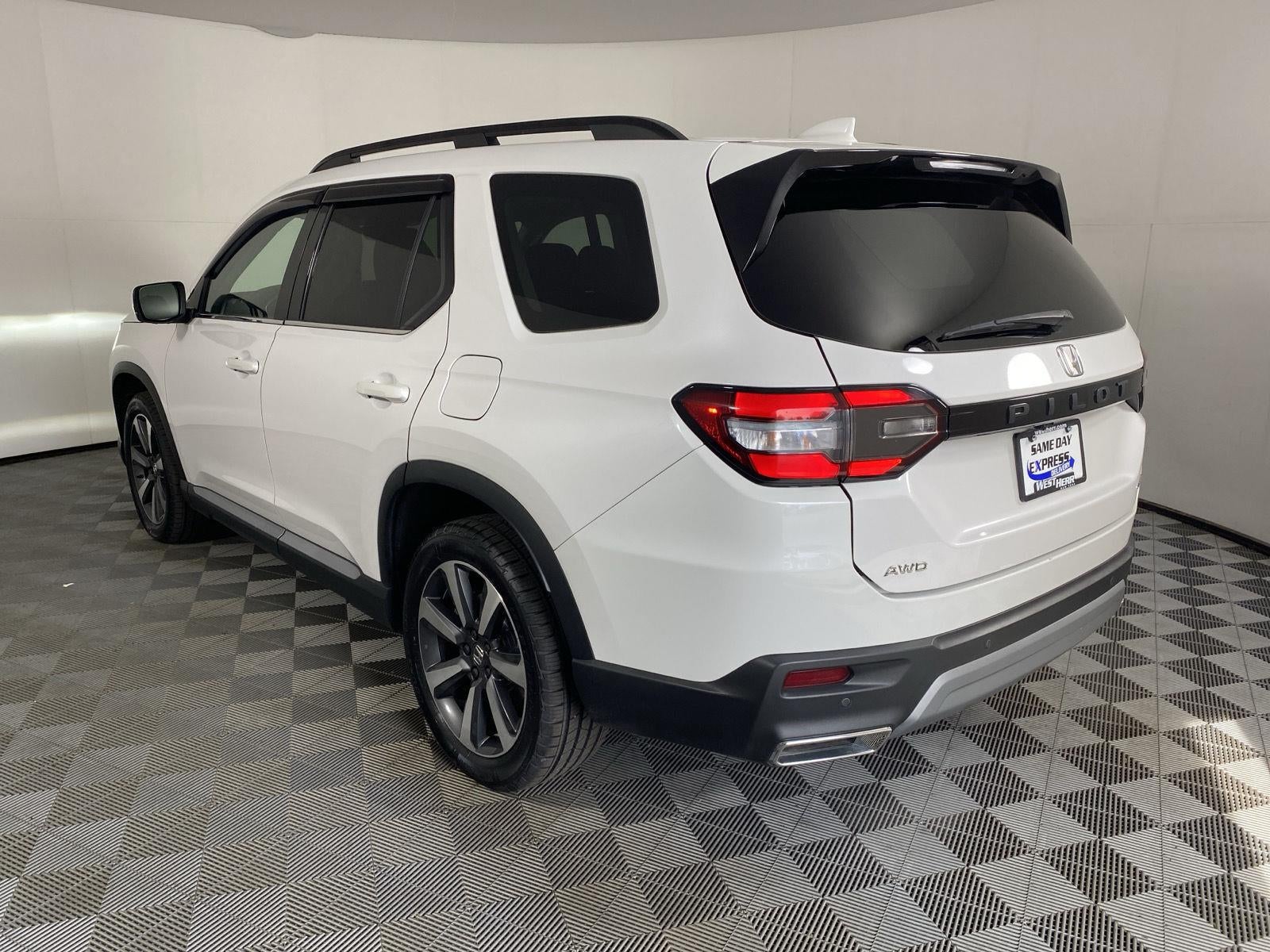 2023 Honda Pilot Elite