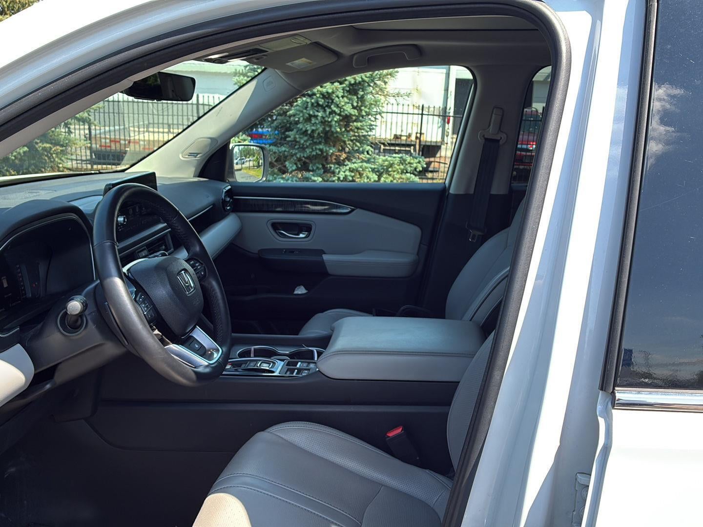 2023 Honda Pilot Elite