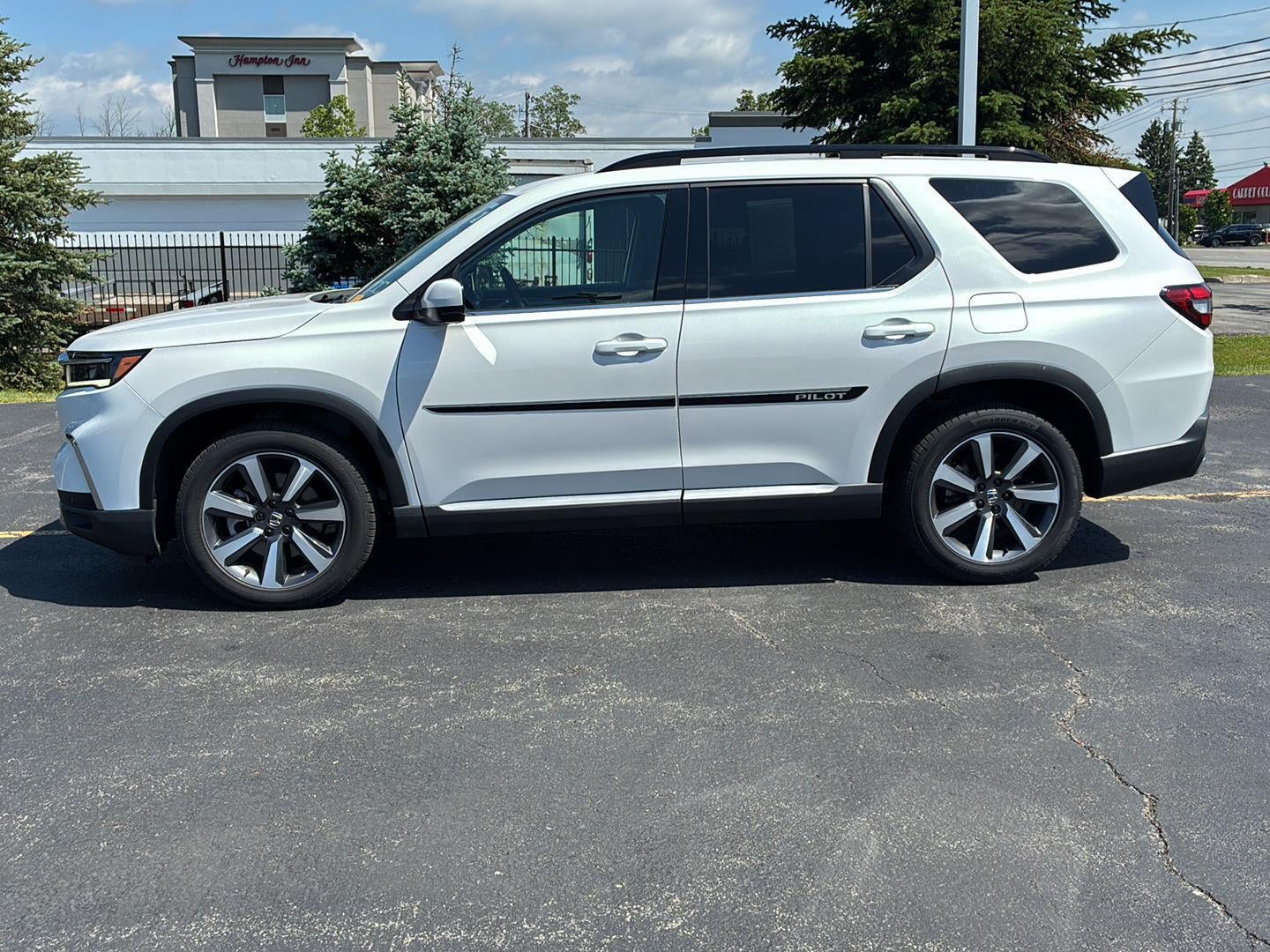 2023 Honda Pilot Elite