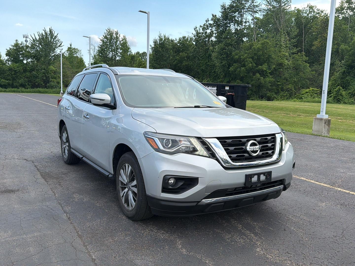 2019 Nissan Pathfinder SV