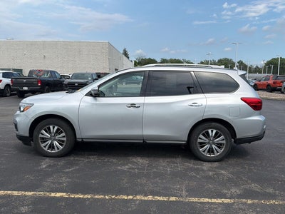 2019 Nissan Pathfinder SV