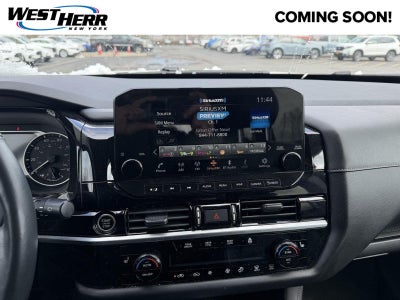2022 Nissan Pathfinder SL