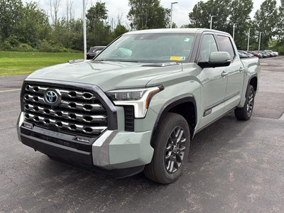 2024 Toyota Tundra Platinum HV