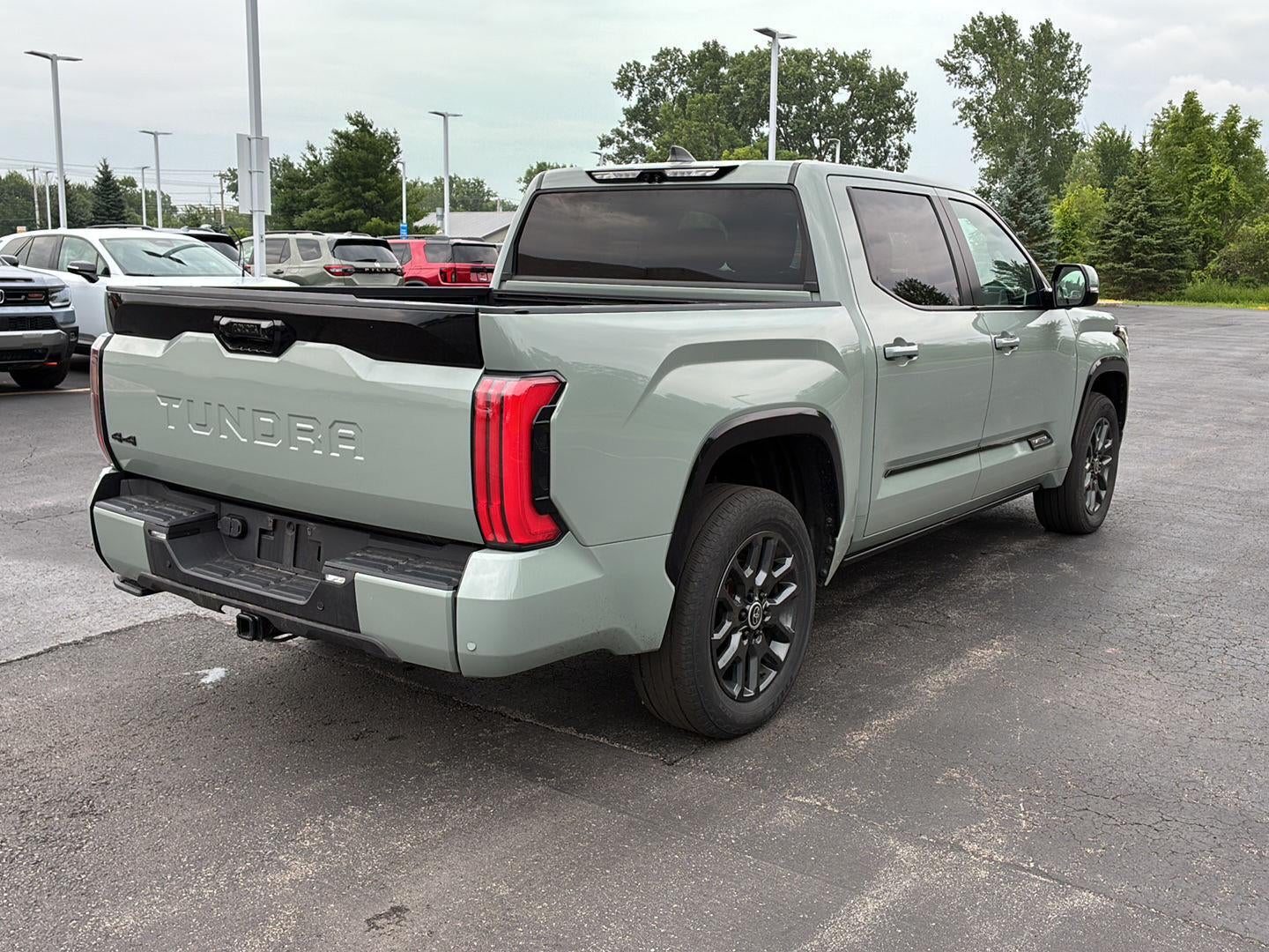 2024 Toyota Tundra Platinum HV