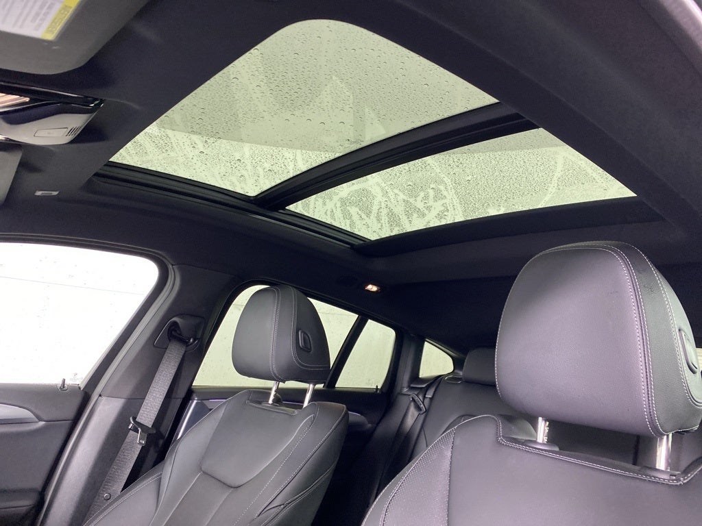 2025 BMW X4 xDrive30i