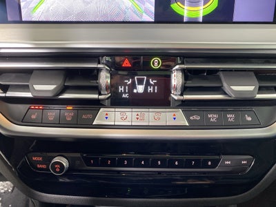 2025 BMW X4 xDrive30i