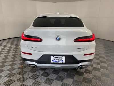 2025 BMW X4 xDrive30i