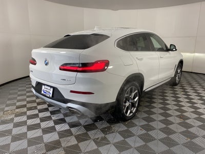 2025 BMW X4 xDrive30i