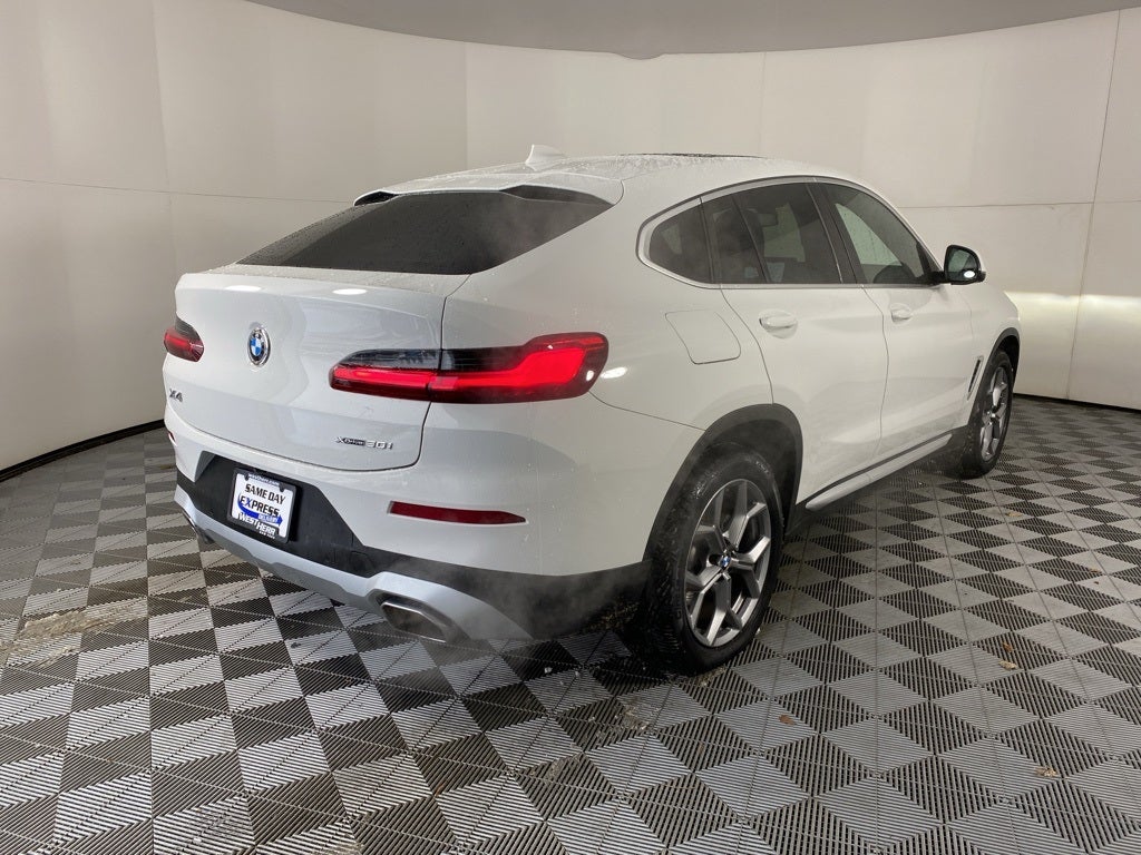 2025 BMW X4 xDrive30i