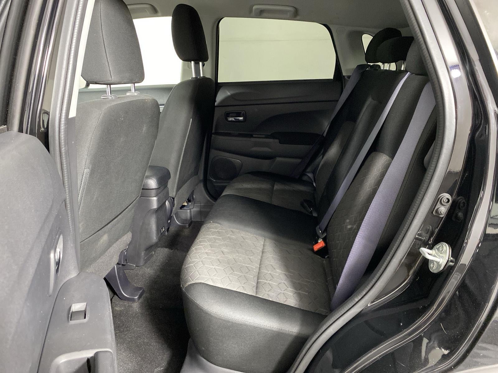 2024 Mitsubishi Outlander Sport LE