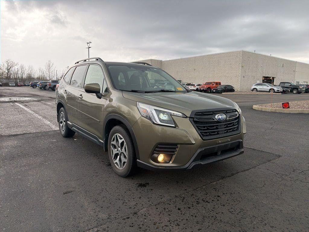 2023 Subaru Forester Premium