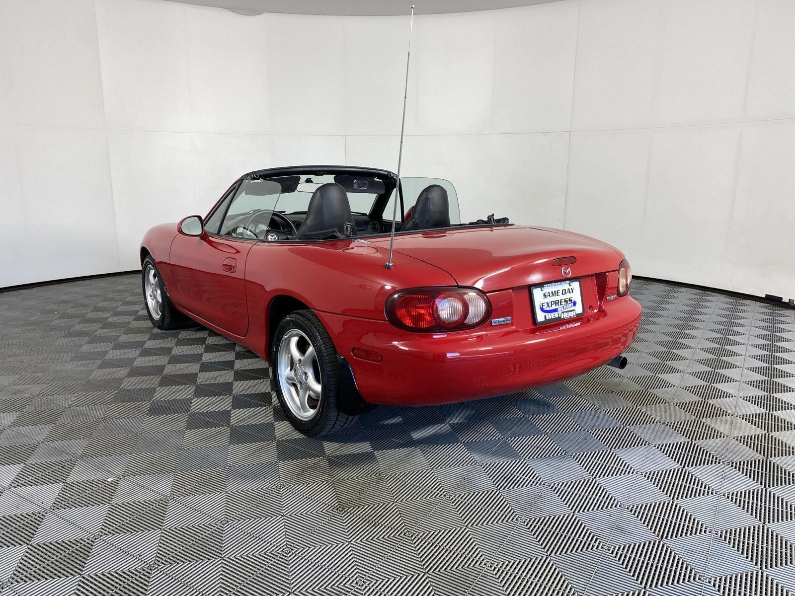2001 Mazda Mazda MX-5 Miata Base