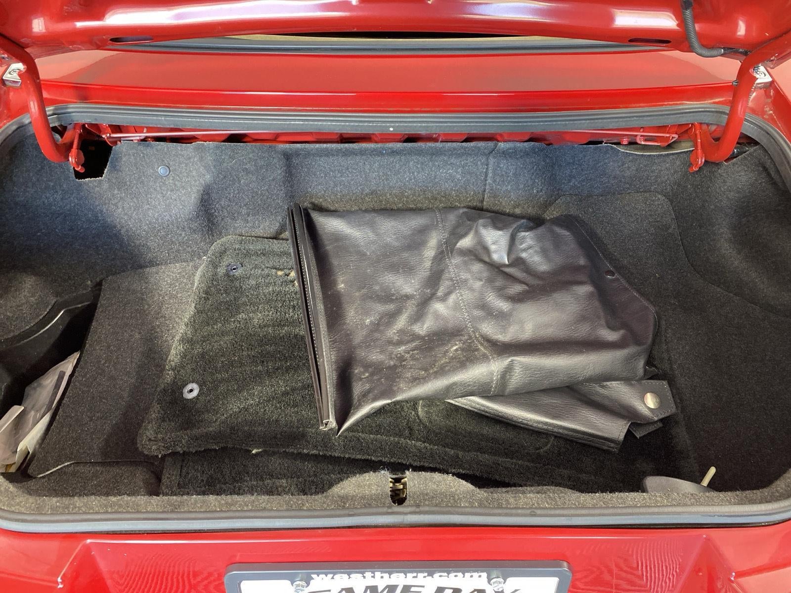 2001 Mazda Mazda MX-5 Miata Base