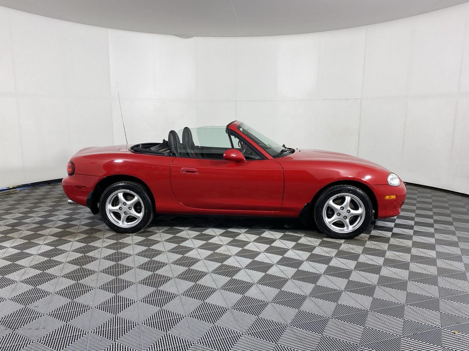 2001 Mazda Mazda MX-5 Miata Base