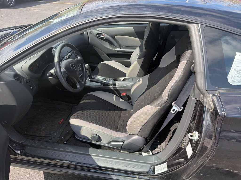 2003 Toyota Celica GT