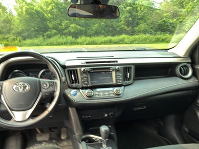 2017 Toyota RAV4 Hybrid XLE