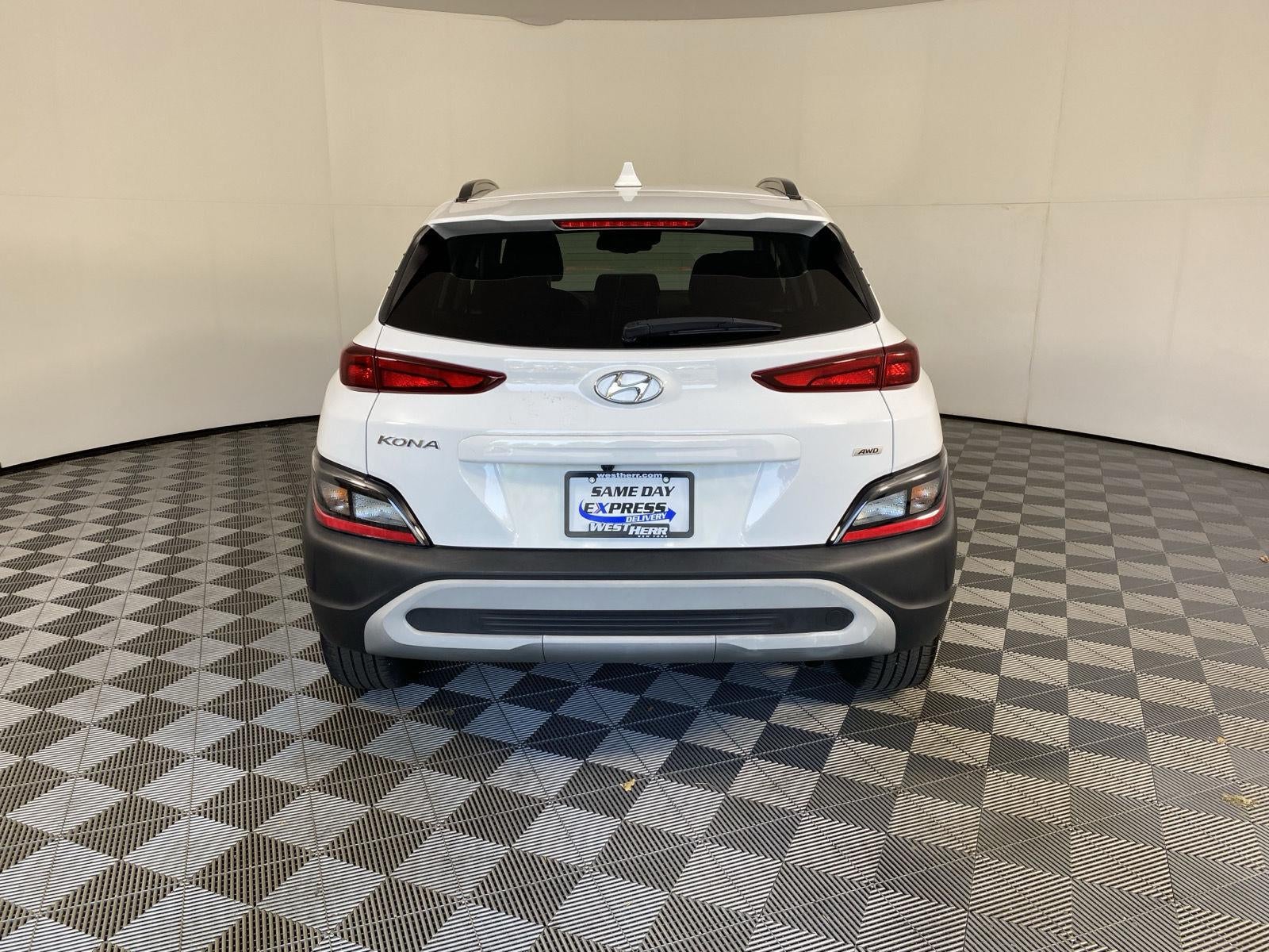 2023 Hyundai KONA SEL
