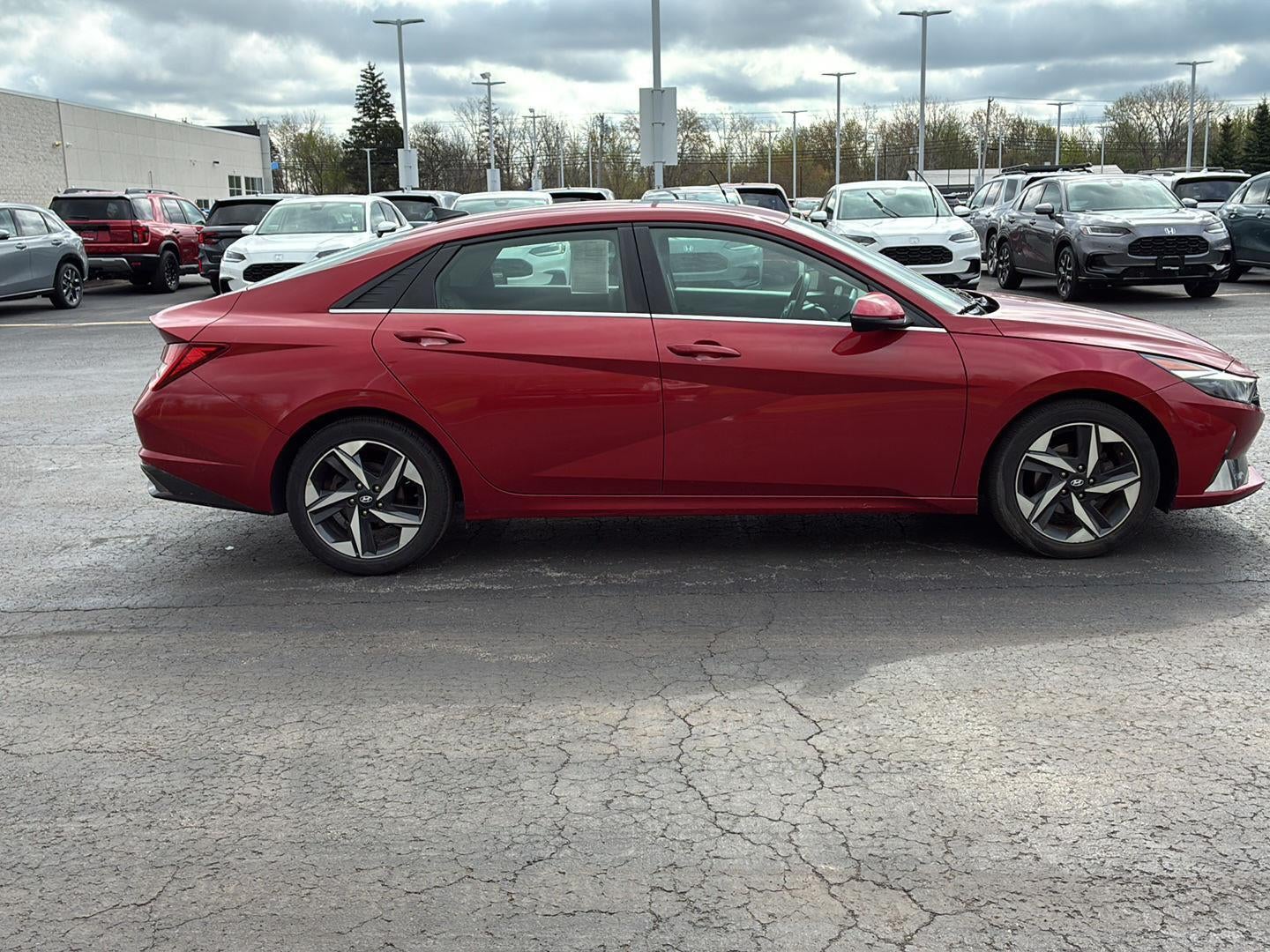 2021 Hyundai ELANTRA Limited