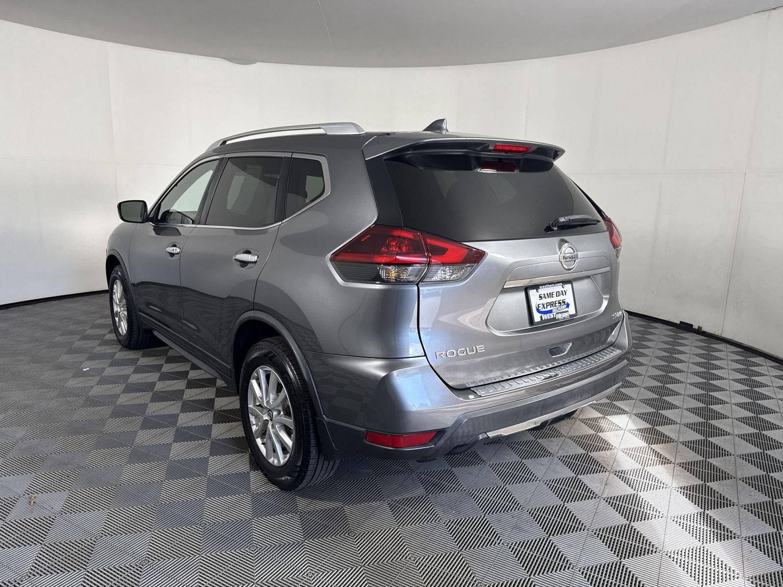 2018 Nissan Rogue SV