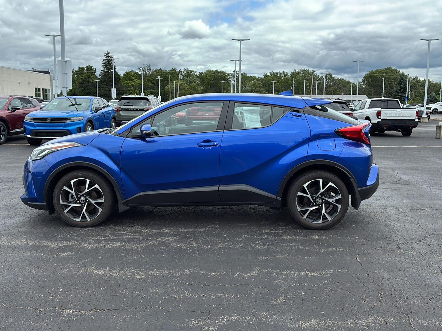 2021 Toyota C-HR XLE