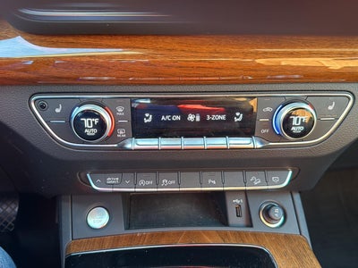 2023 Audi Q5 S line Premium