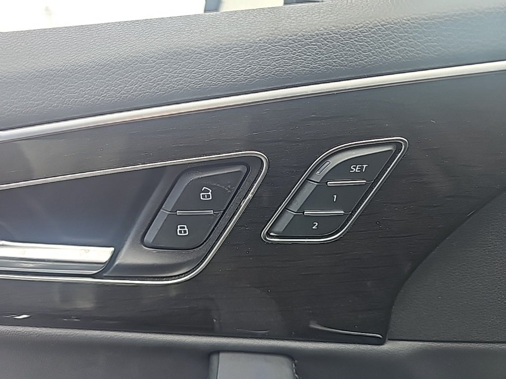 2025 Audi Q7 55 Premium Plus quattro