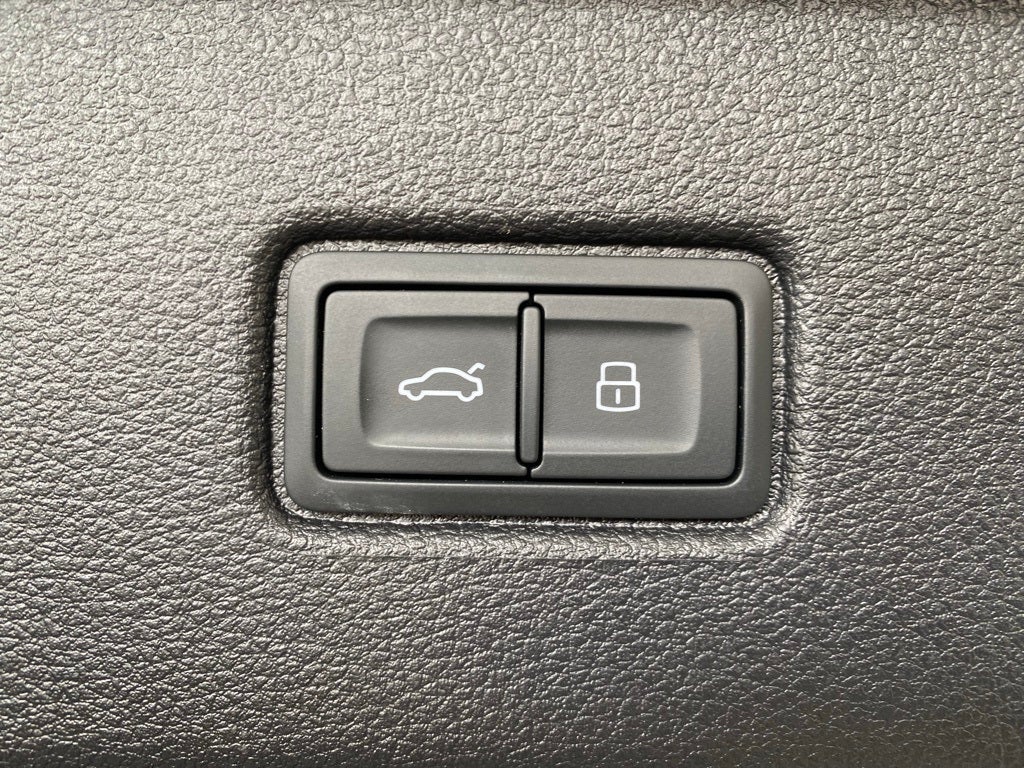 2025 Audi Q7 55 Premium Plus quattro