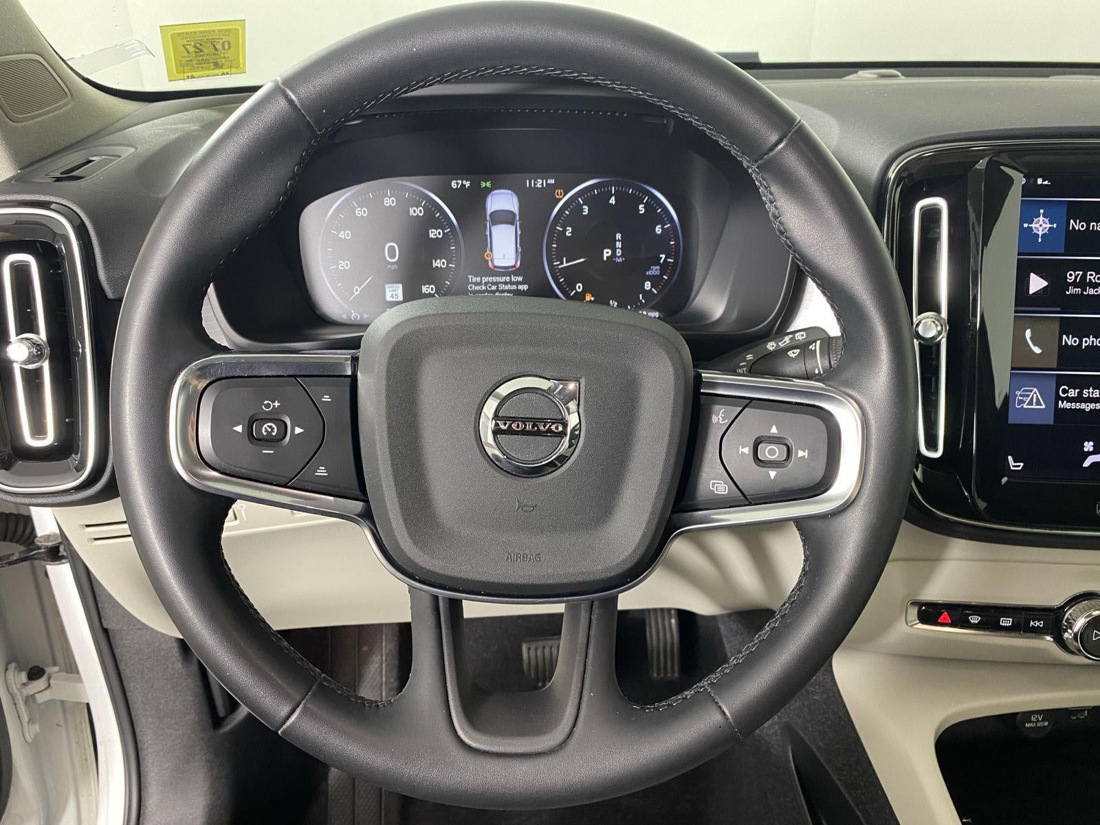 2022 Volvo Xc40 Momentum