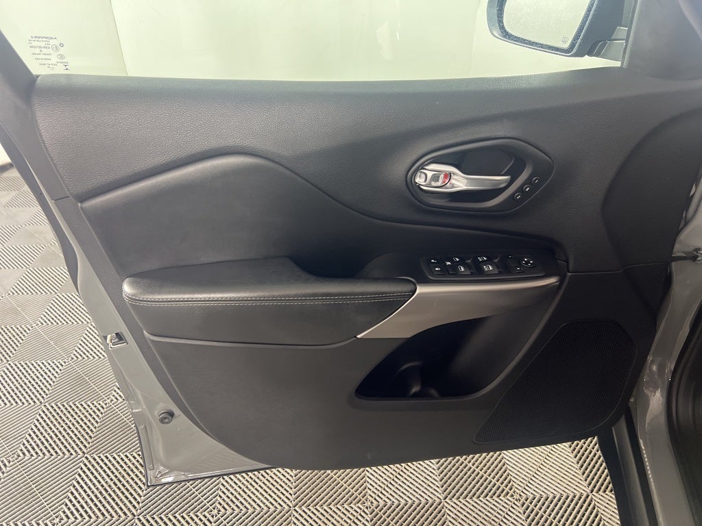 2019 Jeep Cherokee Limited 4WD