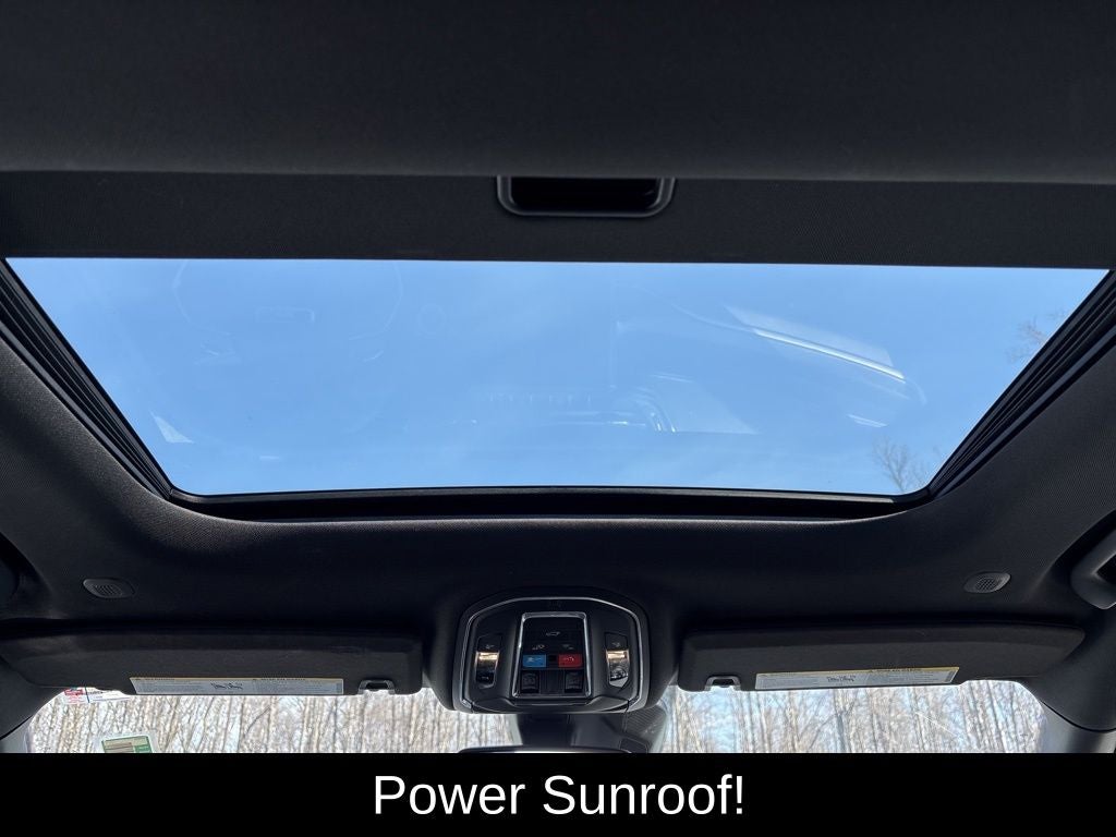 2022 Jeep Grand Cherokee L Altitude 4WD