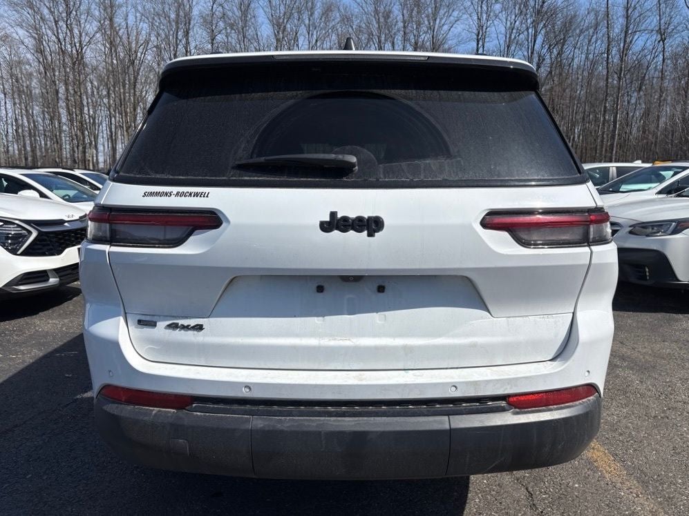 2022 Jeep Grand Cherokee L Altitude 4WD