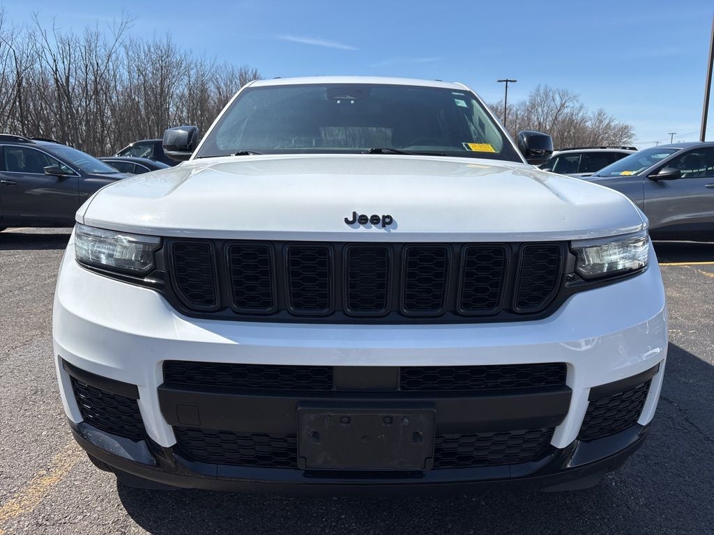 2022 Jeep Grand Cherokee L Altitude 4WD