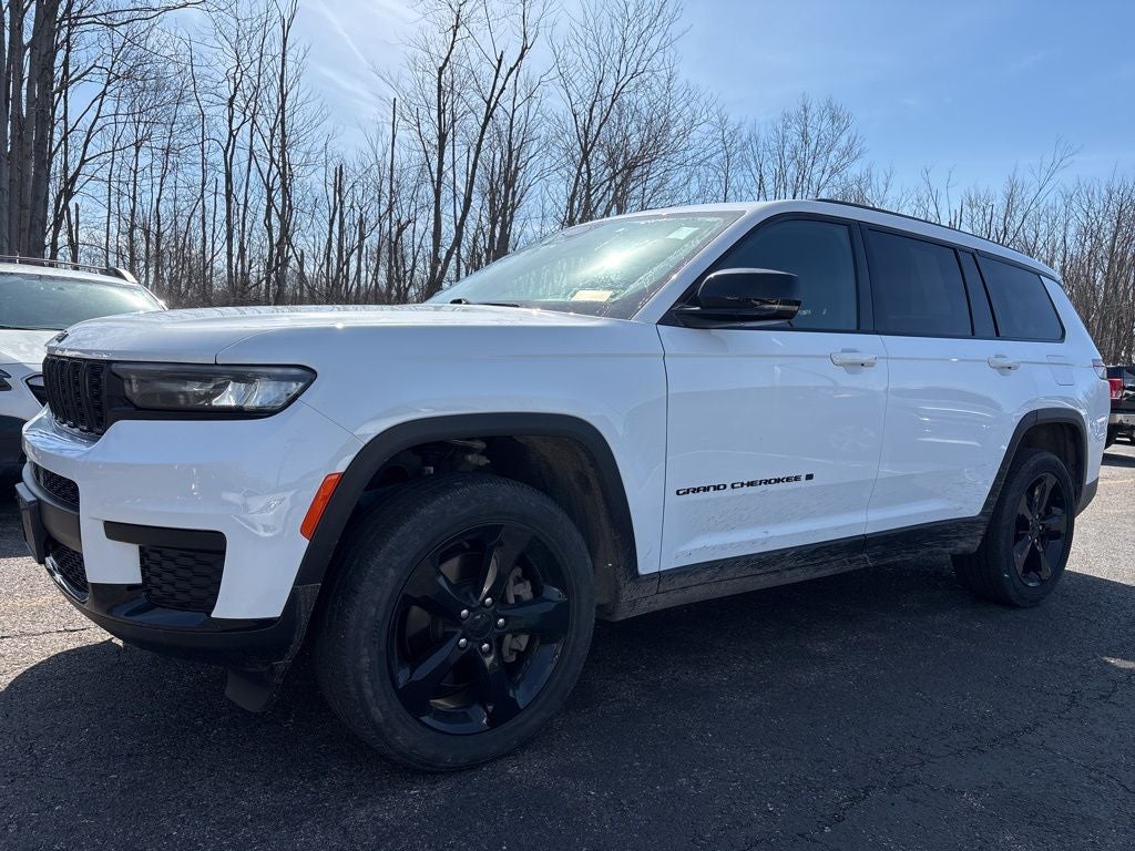 2022 Jeep Grand Cherokee L Altitude 4WD