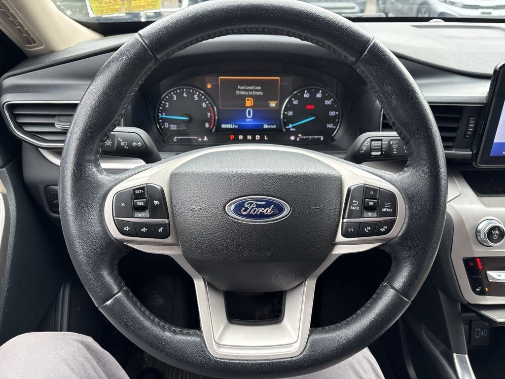 2023 Ford Explorer XLT 4WD